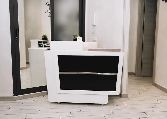 47 Steps Pensión Roma