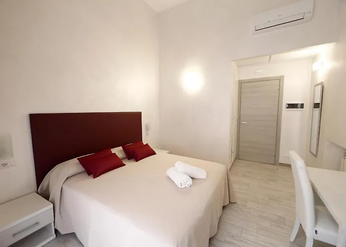 47 Steps Pensión Roma